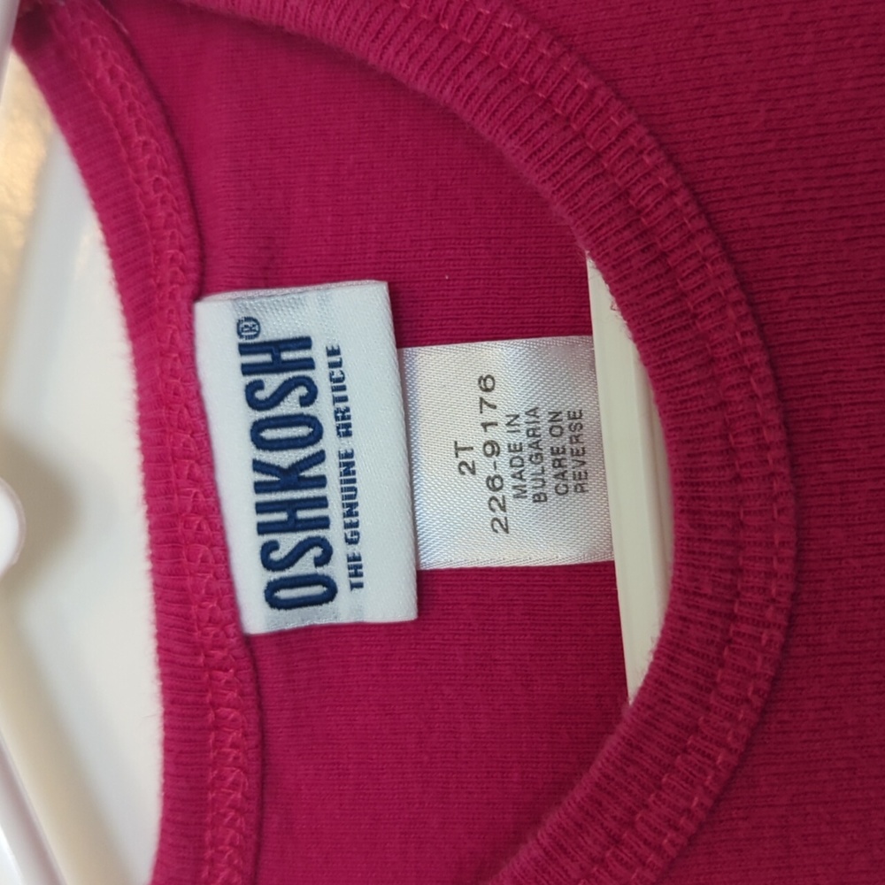 Oshkosh 2 identical long-sleeve tees and pair of jeans, "girls 9 team," Sz 2T - Picture 4 of 9
